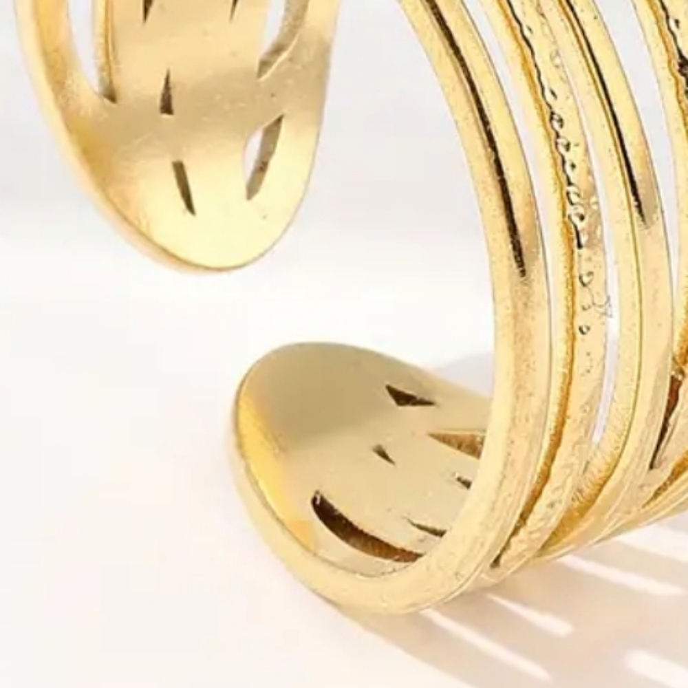 NEW! Resizable ring.   BTQ - Picture 4 of 6